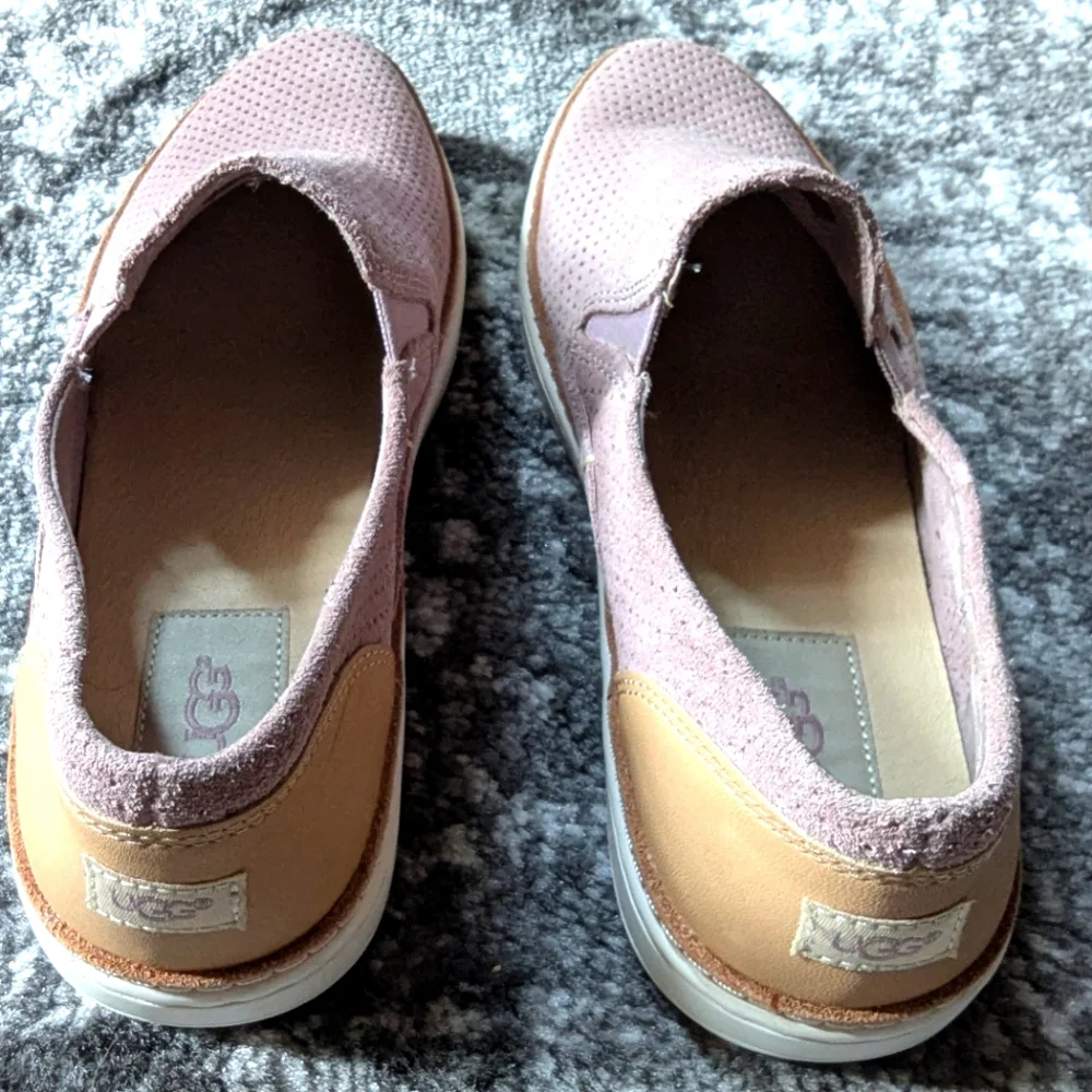 UGG🩷Suede Slip On Sneaker - Picture 3 of 9